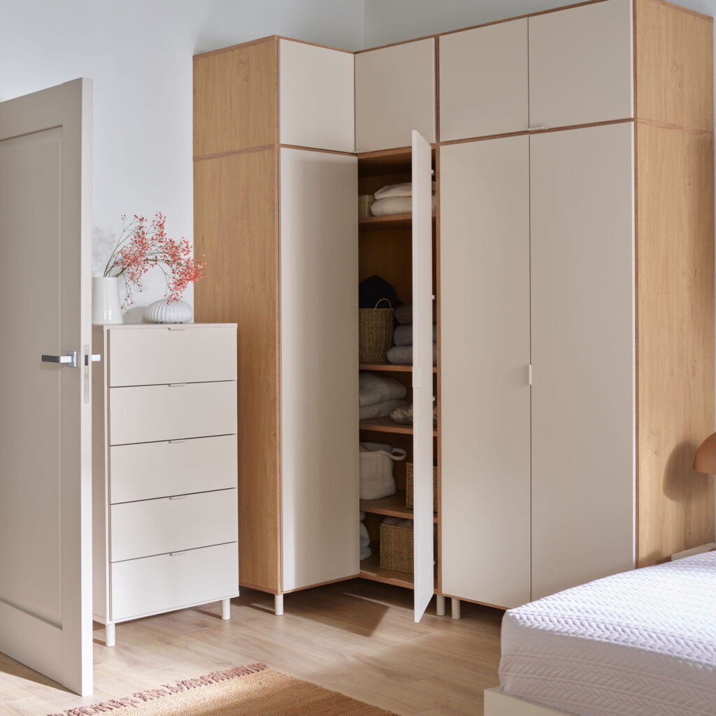 szafa-w-sypialni