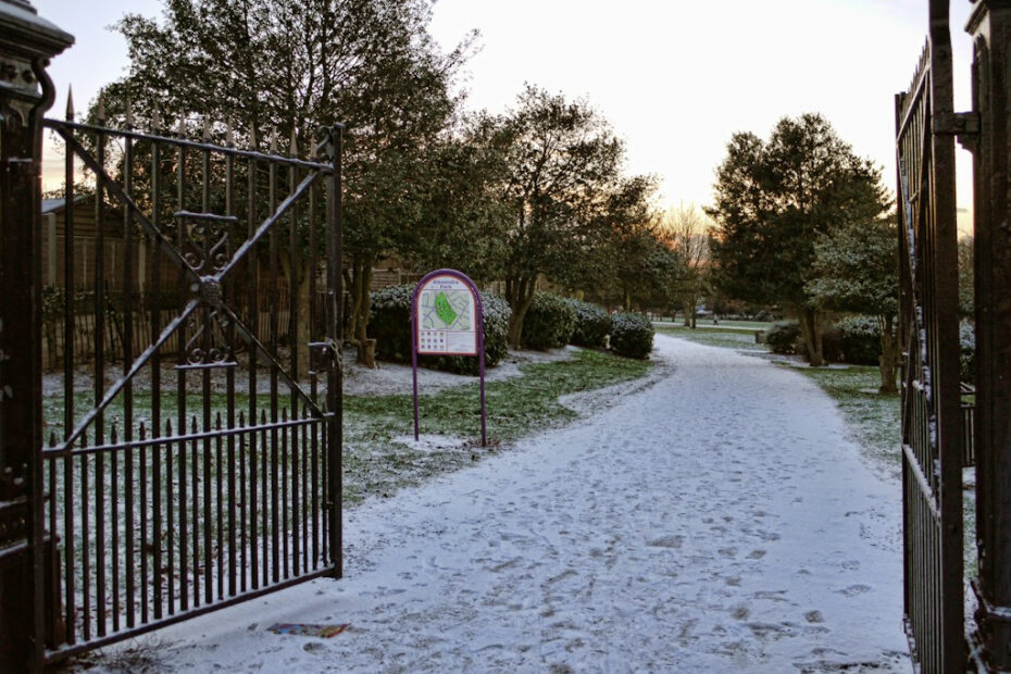 Jak przygotować automatyczną bramę do zimy? Przegląd krok po kroku